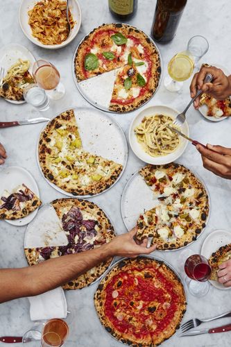 Elena - intérieur vibrant à St-Henri